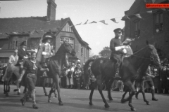 140-King-George-V-Jubilee-floats-in-High-St-corner-of-Burnhill-Rd-1935