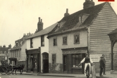 146-High-Street-just-up-from-The-George-1923