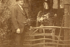 146-The-well-house-at-Eden-Park-Wellhouse-Road-took-its-name-c1920