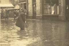 131-Flood-in-Manor-Road-at-junction-of-High-Street-after-a-hail-storm-The-River-Beck-burst-its-banks-again-1922