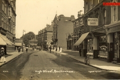 133-Church-Rd-on-right-and-Rectory-Rd-left-The-Railway-Hotel-just-standing-back-1920